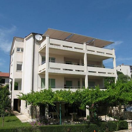 Apartment Franjo Pula Exterior photo